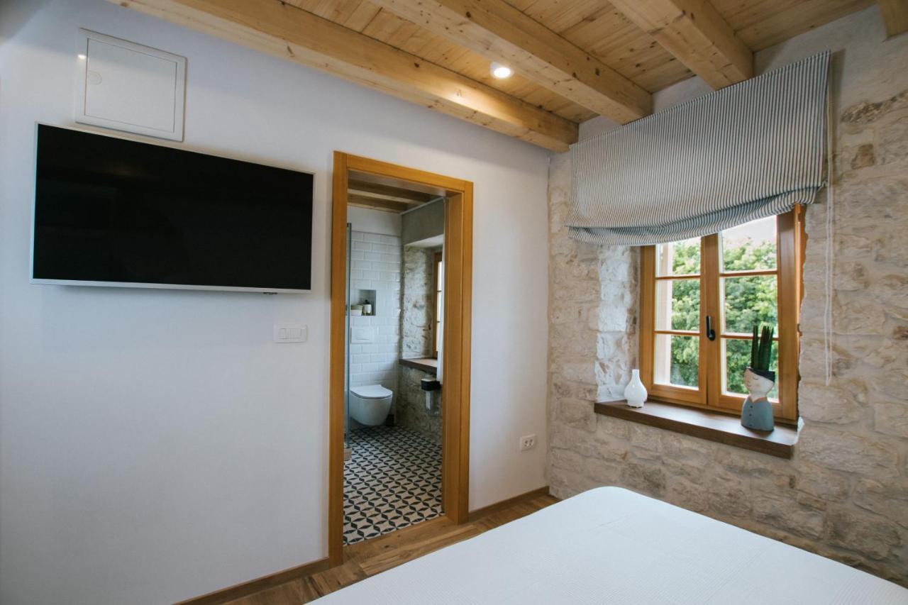 Franka Hotel Trogir Buitenkant foto