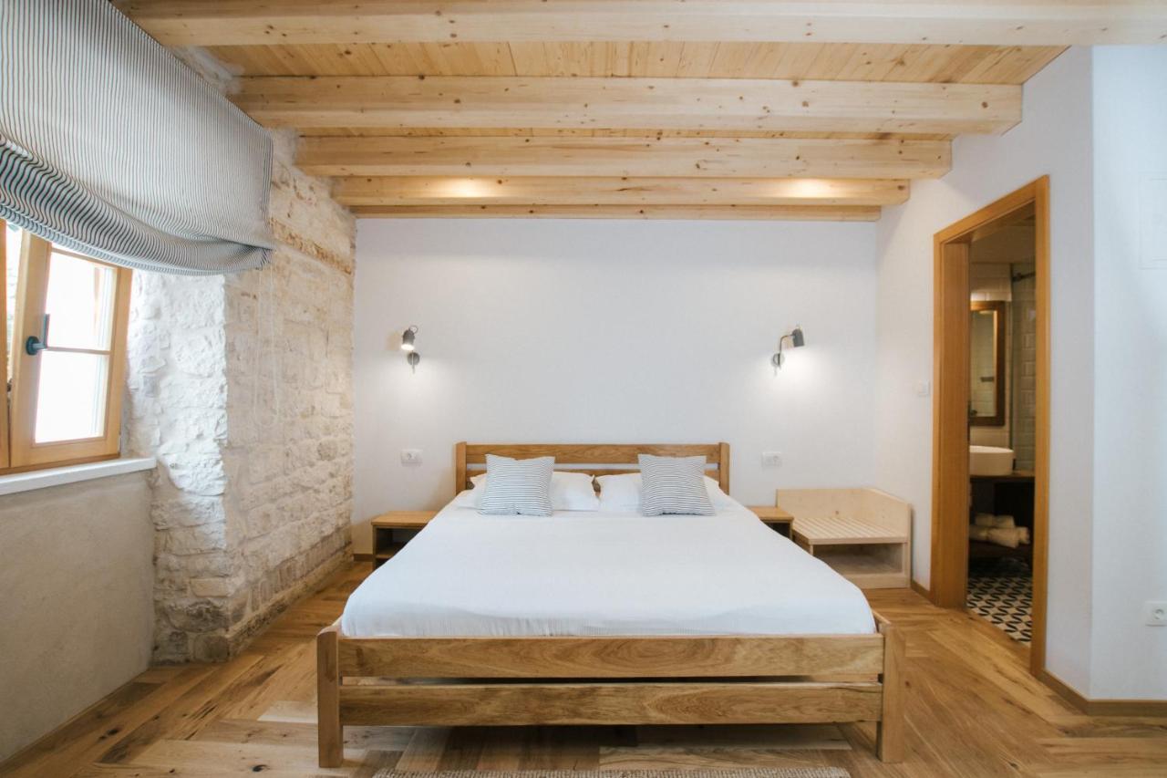 Franka Hotel Trogir Buitenkant foto