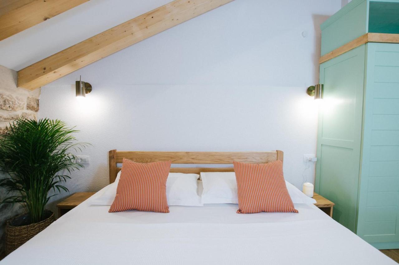 Franka Hotel Trogir Buitenkant foto