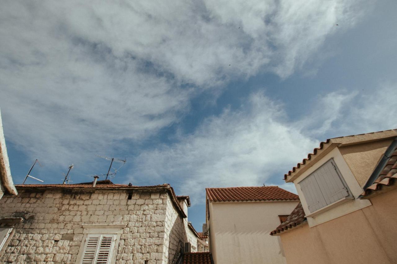 Franka Hotel Trogir Buitenkant foto